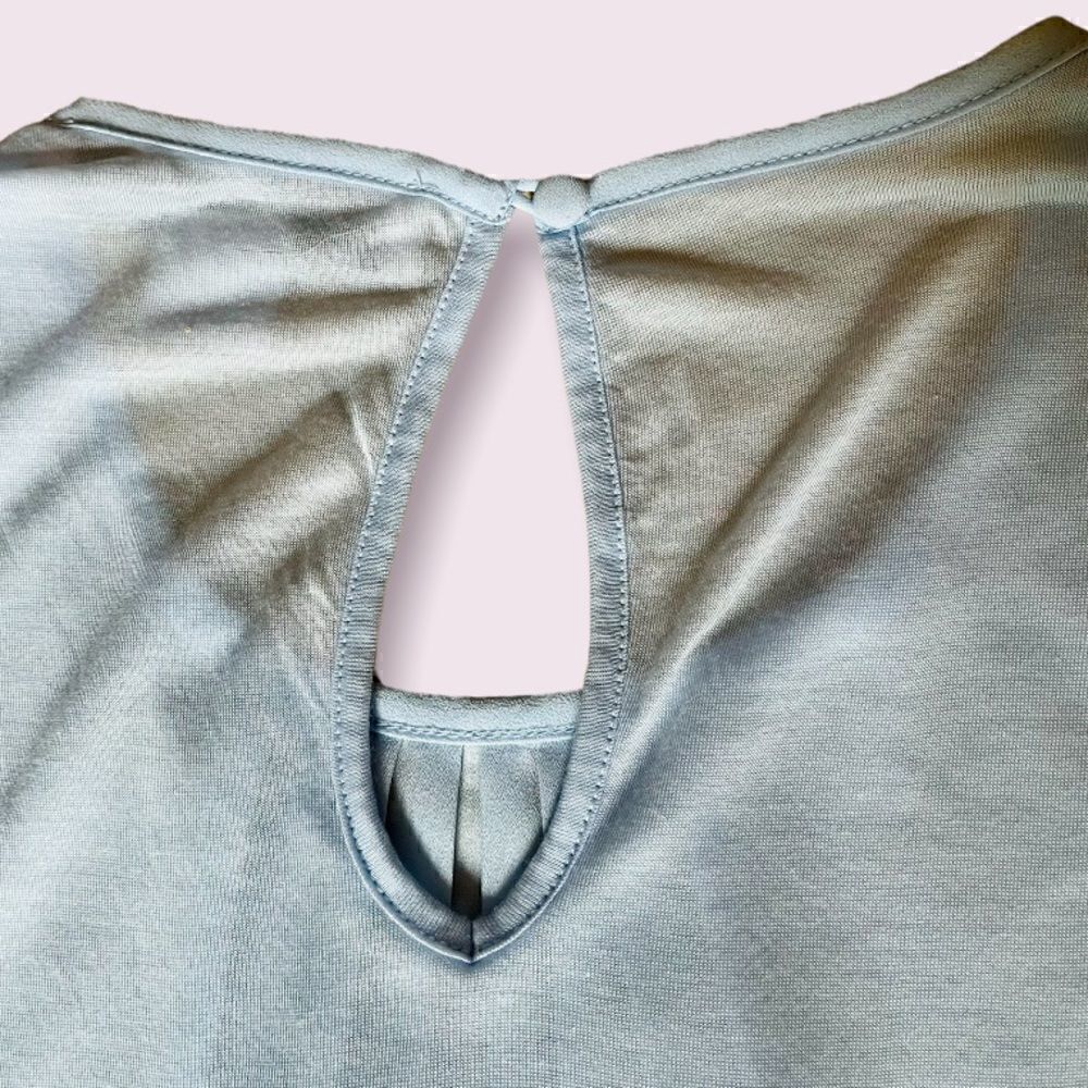 FRENCH CONNECTION Sky Blue Pleated Chiffon Blouse (S) - Picture 4 of 5